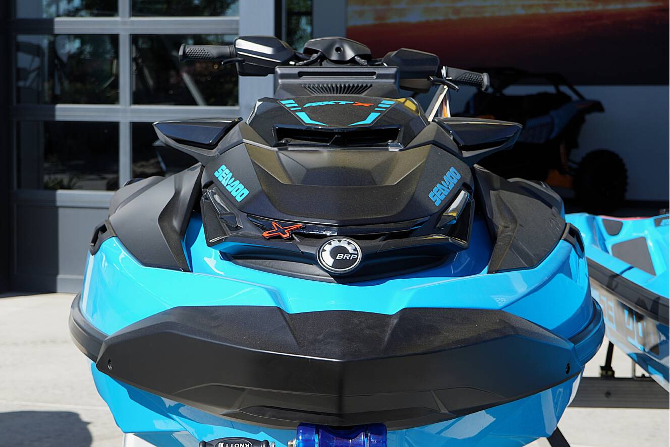 A photo of this 2026 Sea-Doo RXT-X 325 Tech Package