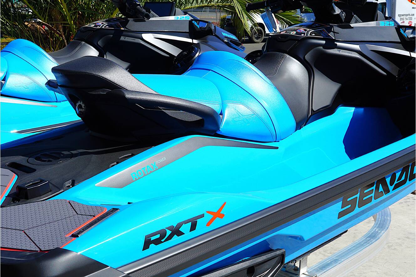A photo of this 2026 Sea-Doo RXT-X 325 Tech Package