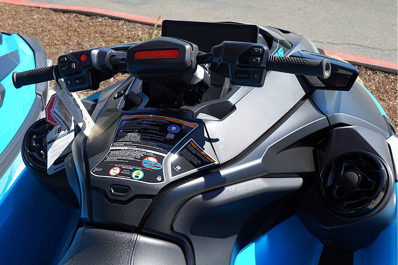 A photo of this 2026 Sea-Doo RXT-X 325 Tech Package