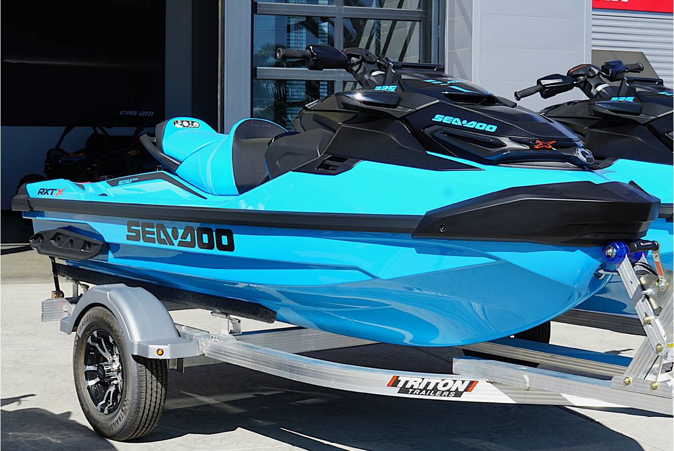 A photo of this 2026 Sea-Doo RXT-X 325 Tech Package