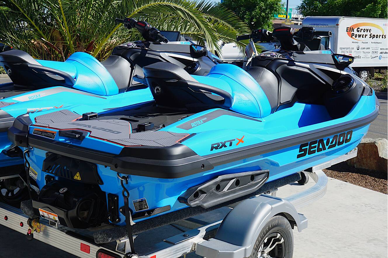 A photo of this 2026 Sea-Doo RXT-X 325 Tech Package
