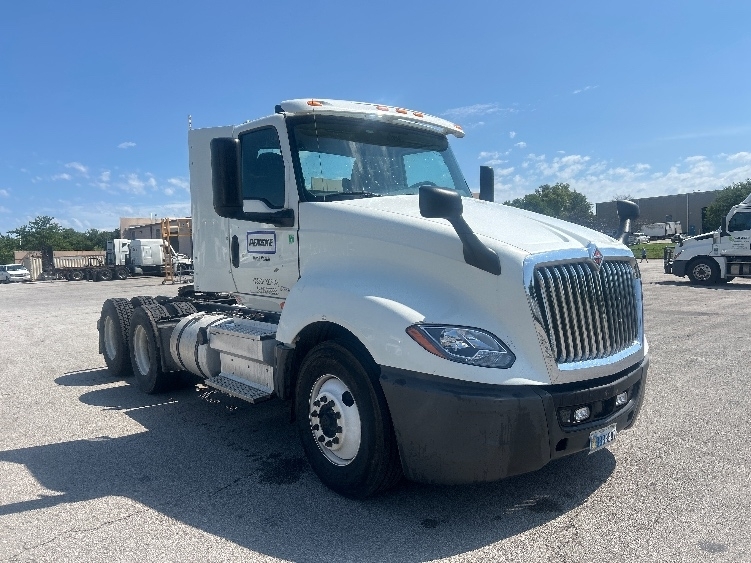 2018 INTERNATIONAL LT625 in Kansas City, MO