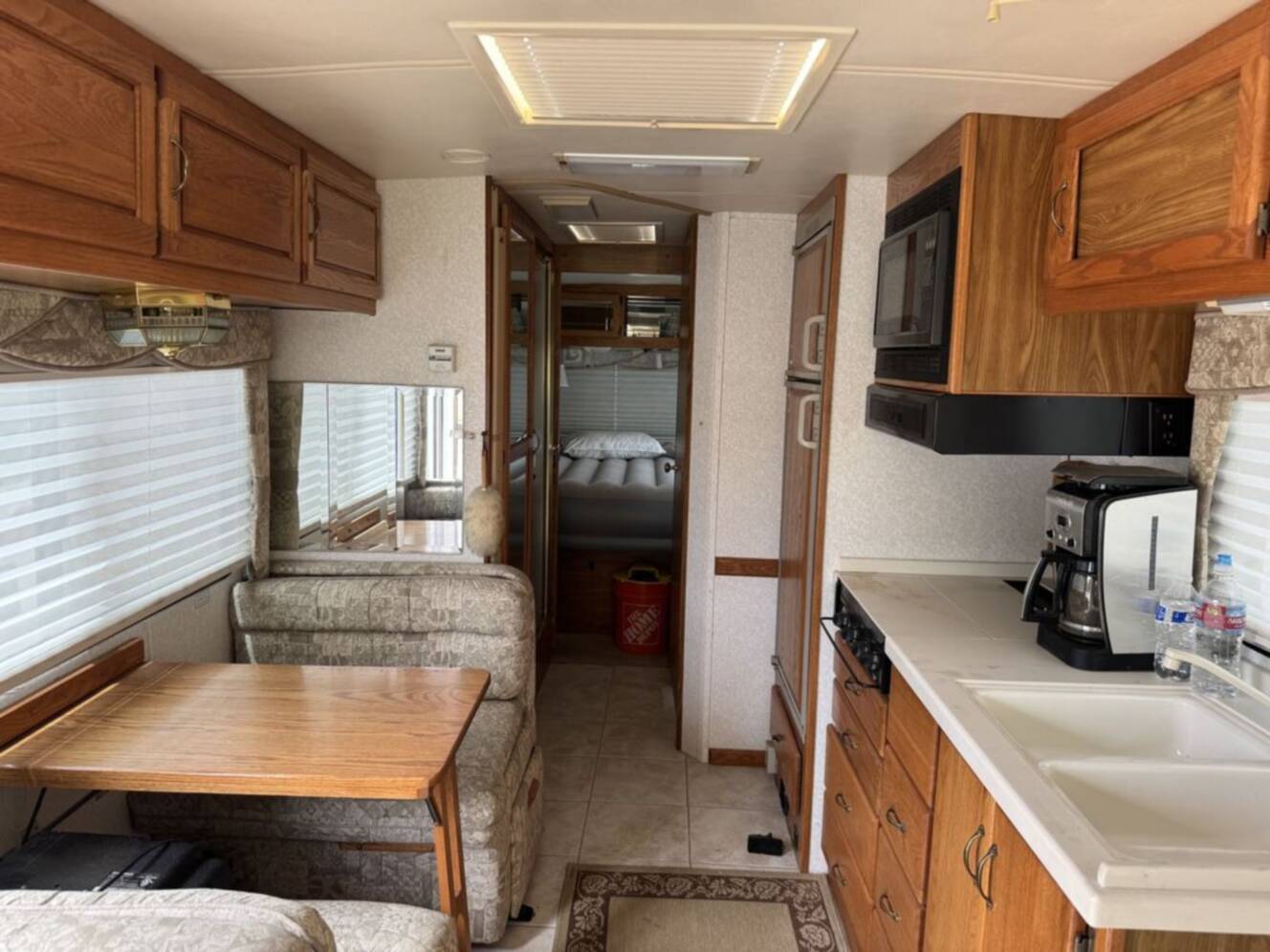 A photo of this 1999 Airstream Land Yacht 30