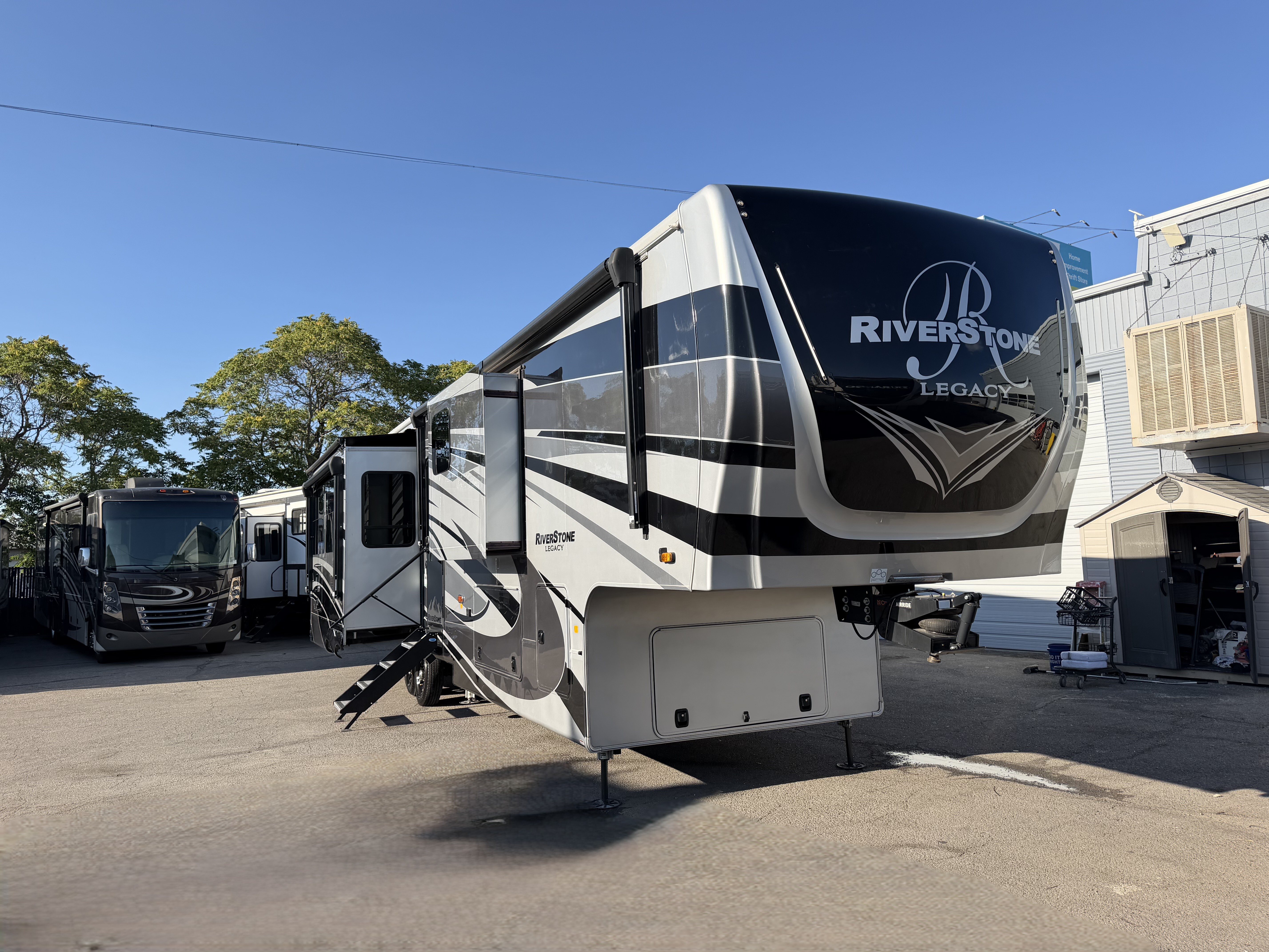 2024 Forest River RIVERSTONE LEGACY 39RKFB in salt lake city UT