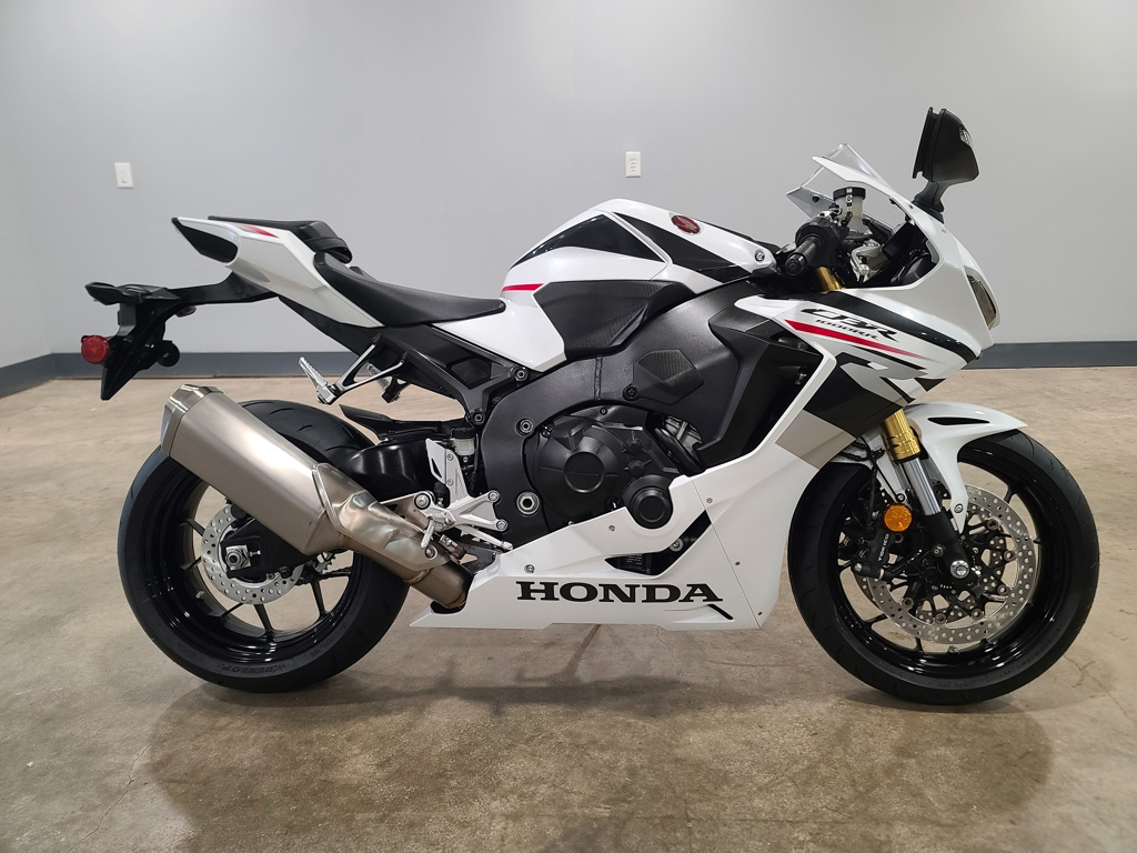 2026 Honda CBR1000RR AXi BASE in bessemer AL