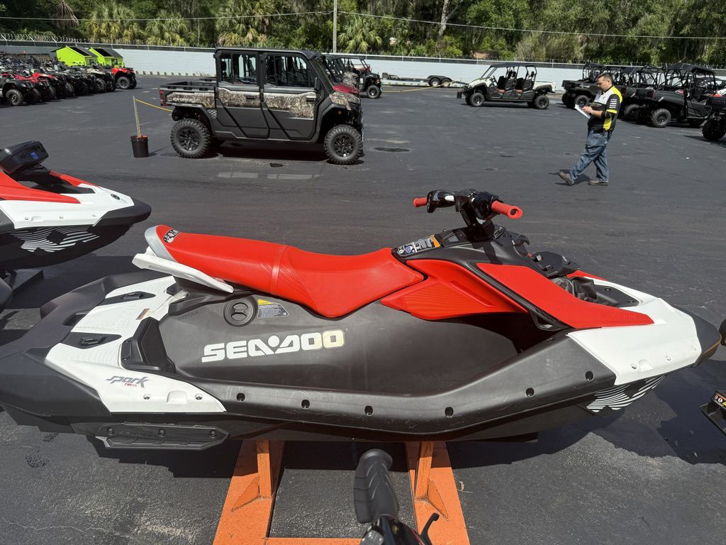 2026 Sea-Doo Spark Trixx for 3 Rotax 900 ACE - 90 iBR and Au Three Seater jet ski