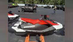 2026 Sea-Doo Spark Trixx for 3 Rotax 900 ACE - 90 iBR and Au Three Seater jet ski