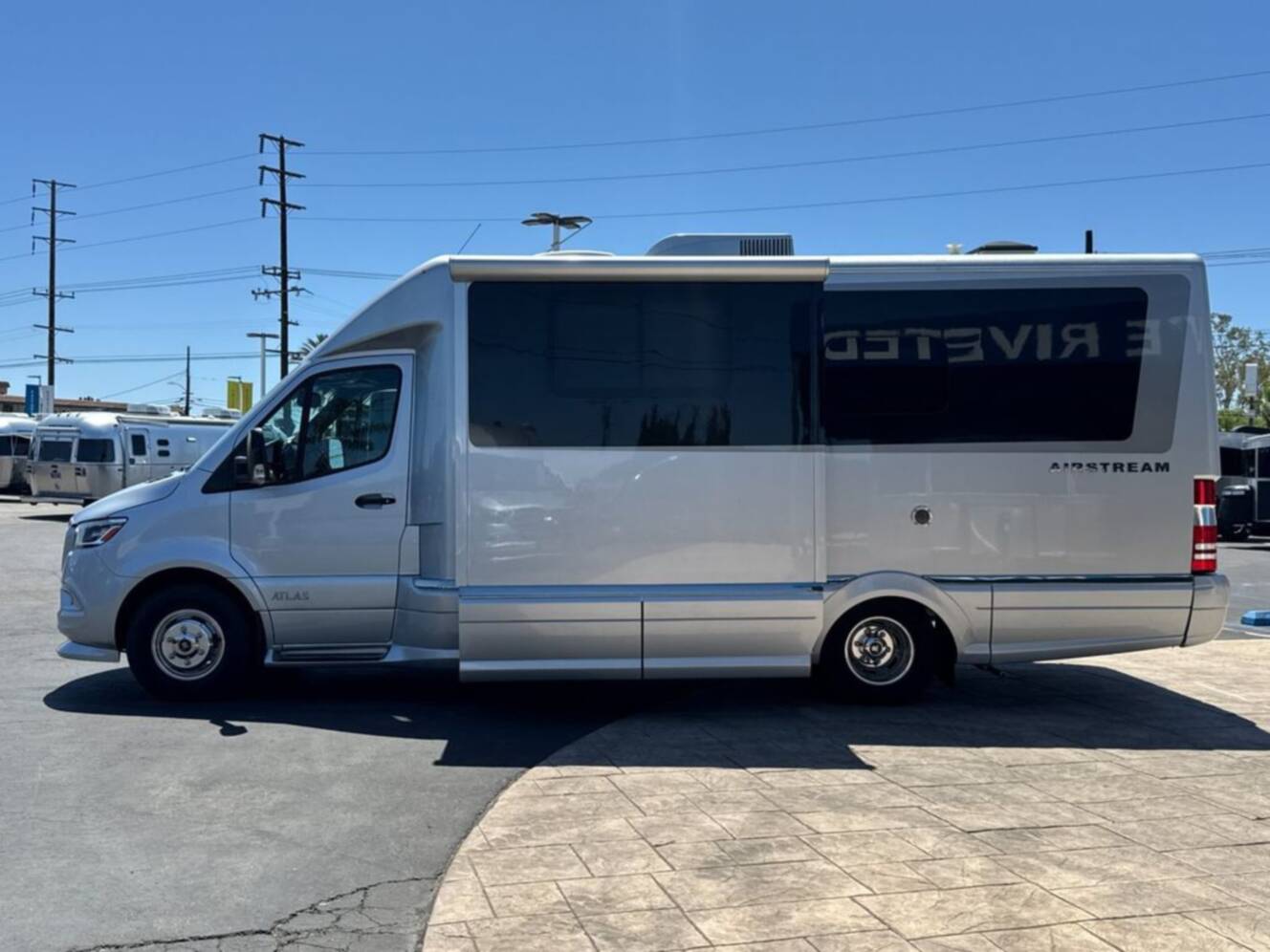 A photo of this 2021 Airstream Atlas Murphy Suite