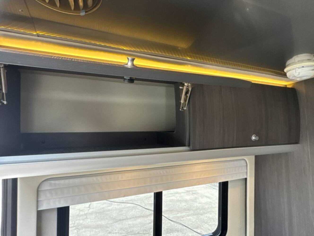 A photo of this 2021 Airstream Atlas Murphy Suite