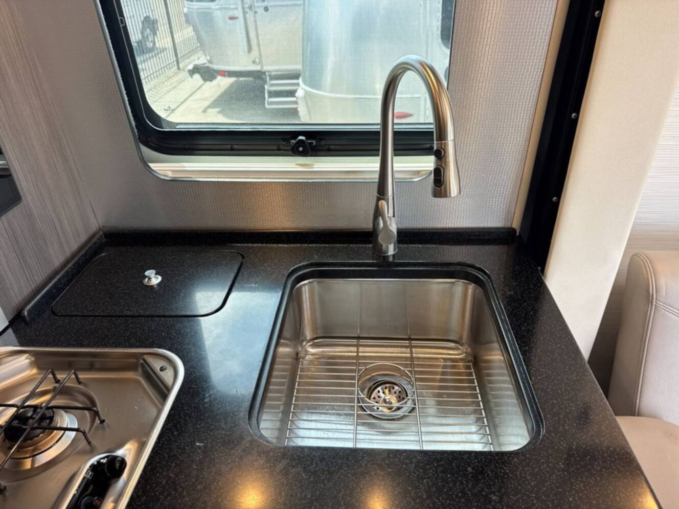 A photo of this 2021 Airstream Atlas Murphy Suite