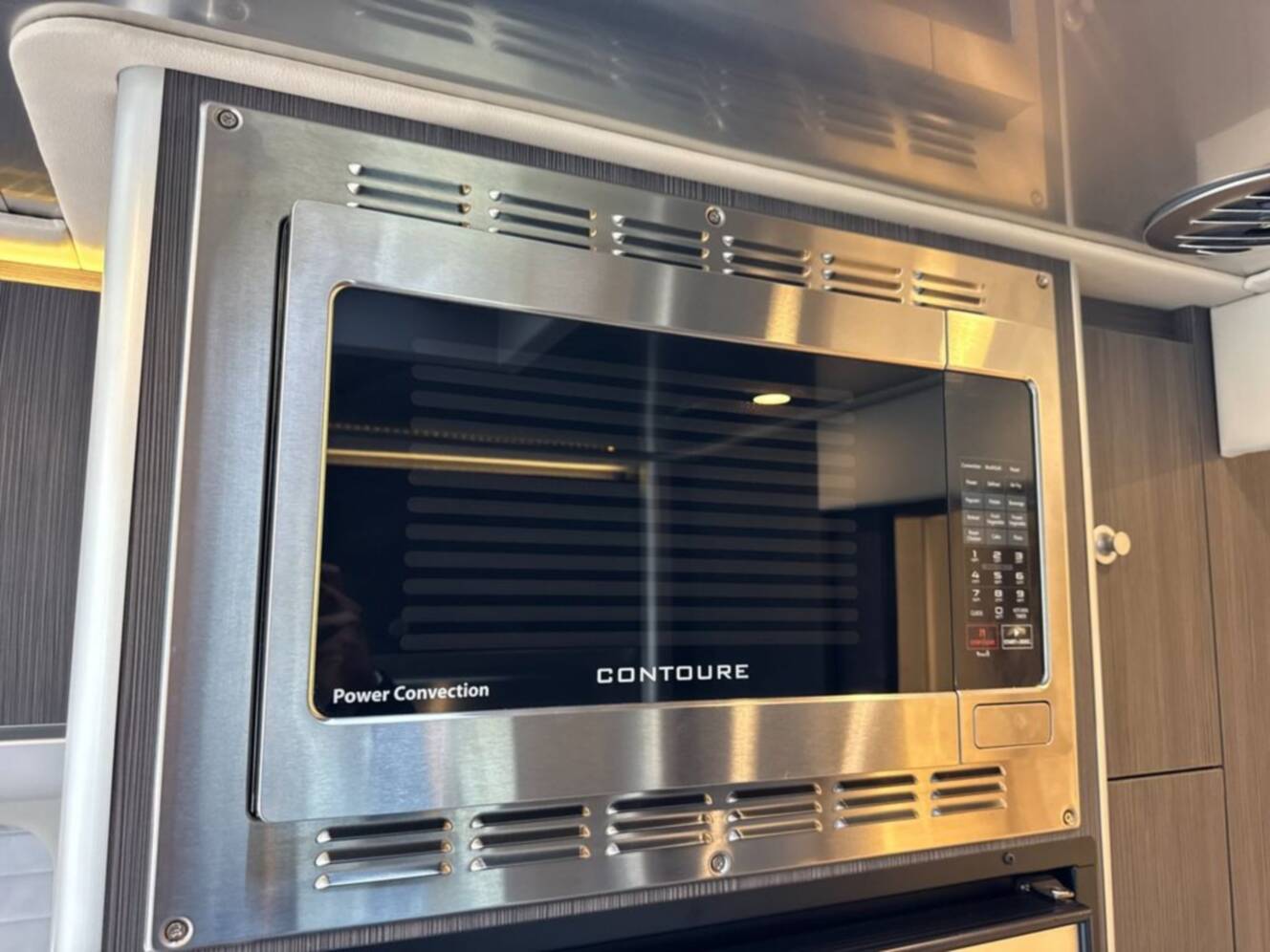 A photo of this 2021 Airstream Atlas Murphy Suite