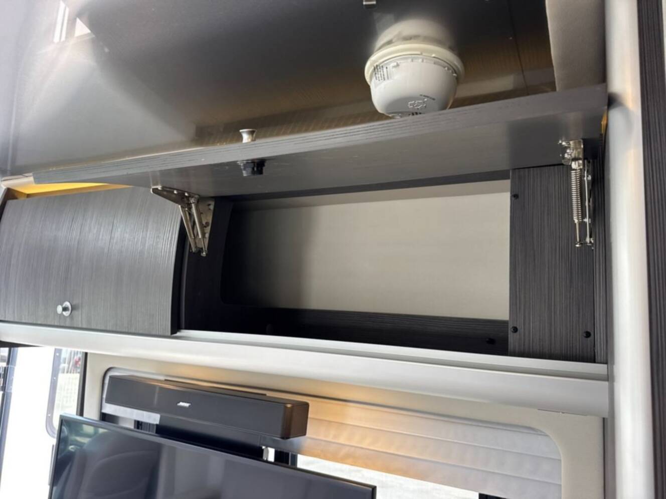 A photo of this 2021 Airstream Atlas Murphy Suite