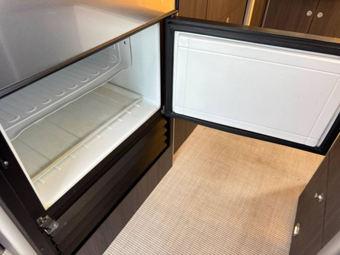 A photo of this 2021 Airstream Atlas Murphy Suite
