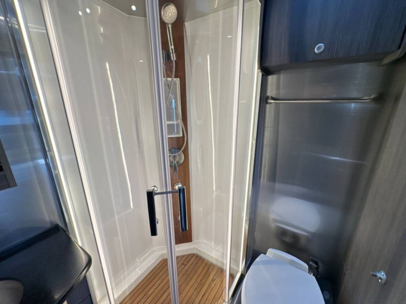 A photo of this 2021 Airstream Atlas Murphy Suite