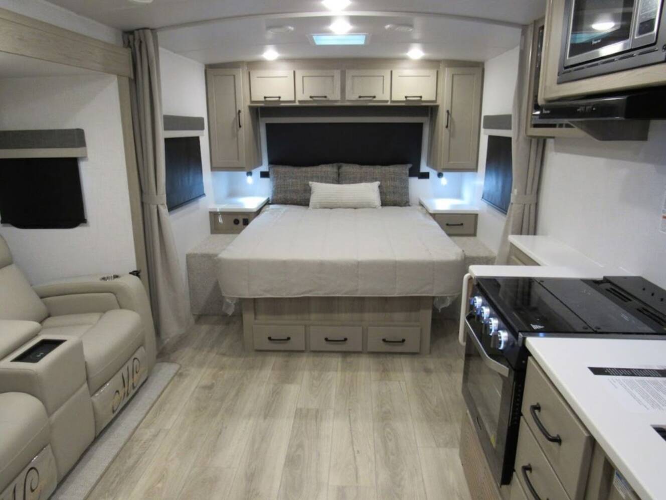 A photo of this 2025 Forest River Rockwood Mini Lite 2205S