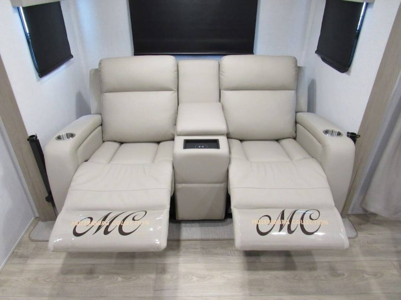 A photo of this 2025 Forest River Rockwood Mini Lite 2205S