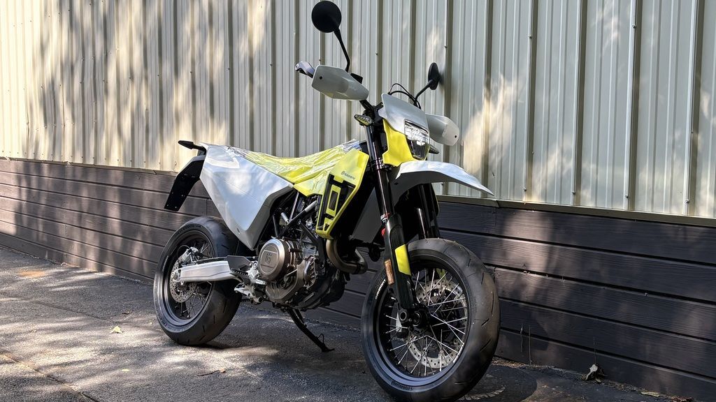 2026 Husqvarna® 701 Supermoto SUPERMOTO in Waynesboro, VA