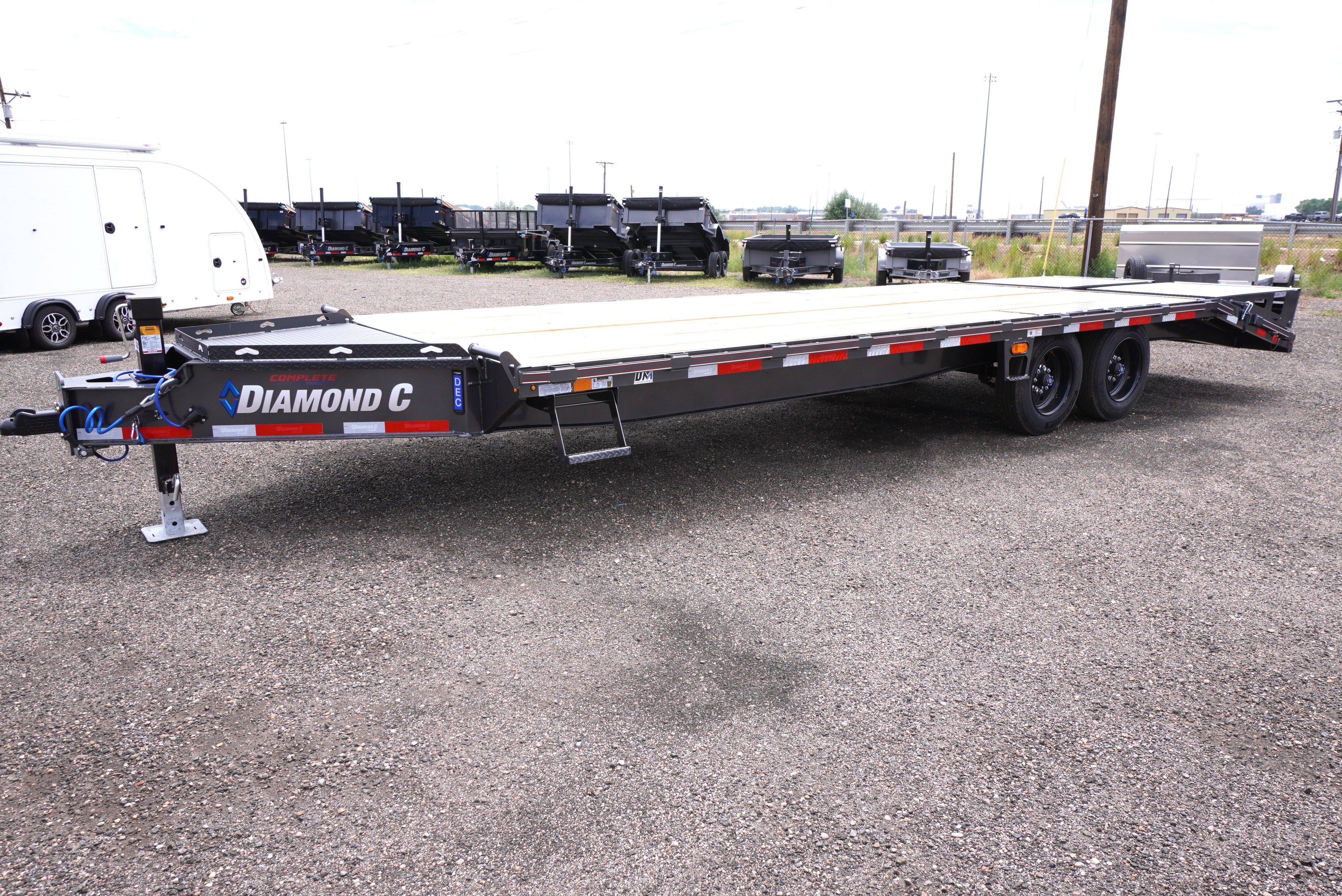 2026 Diamond C DEC 208 24' Deckover Equipment 18K GVWR in Henderson, CO