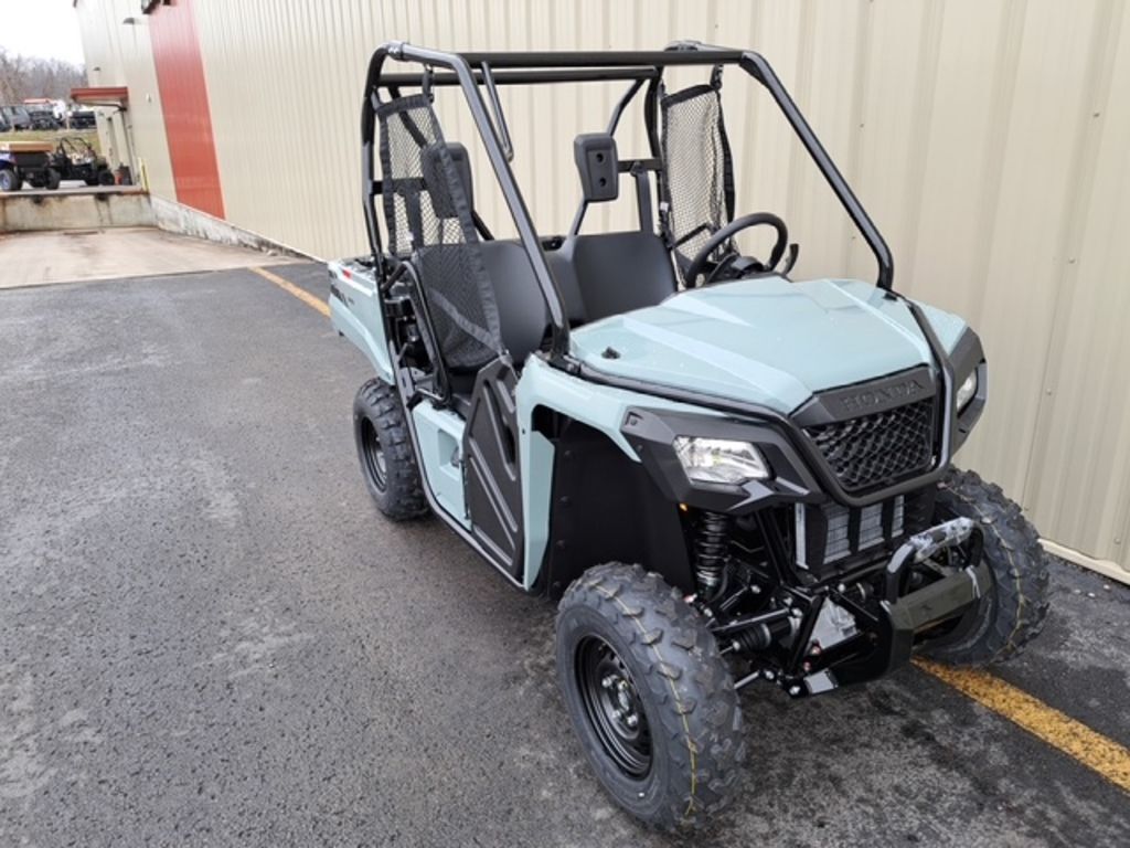 2026 Honda® Pioneer 520 BASE in bridgeport WV