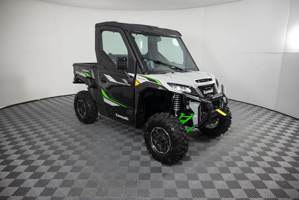 2025 Kawasaki RIDGE XR DELUXE HVAC GRAY/GREEN in oshkosh WI