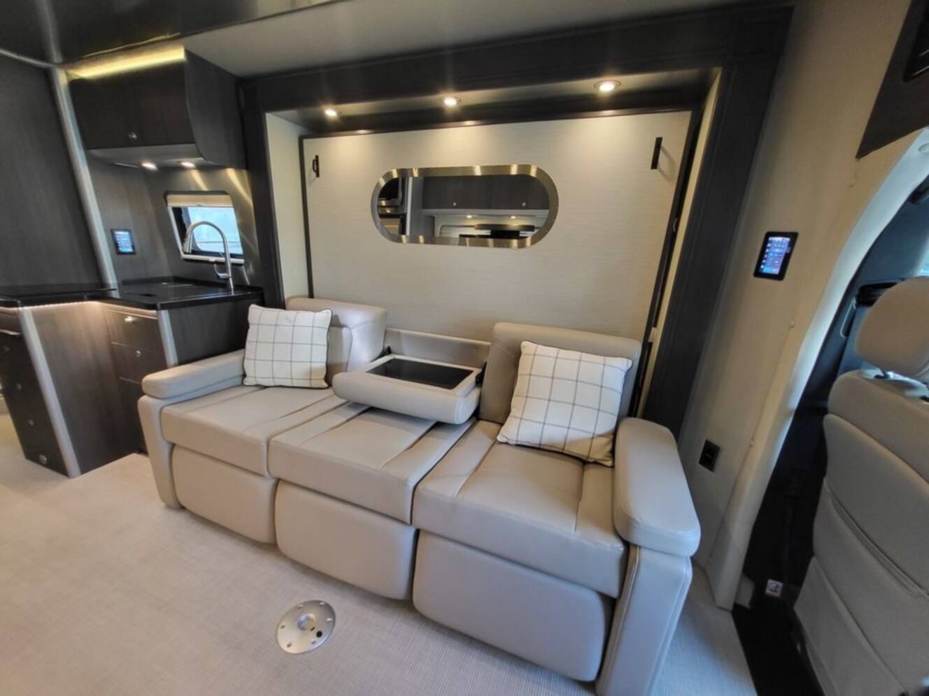A photo of this 2023 Airstream Atlas E1