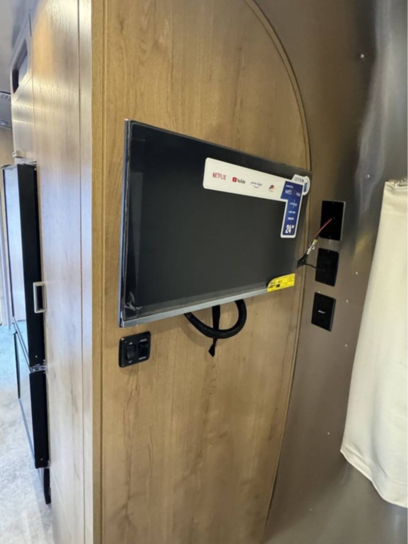 A photo of this 2025 Airstream Trade Wind 23FB