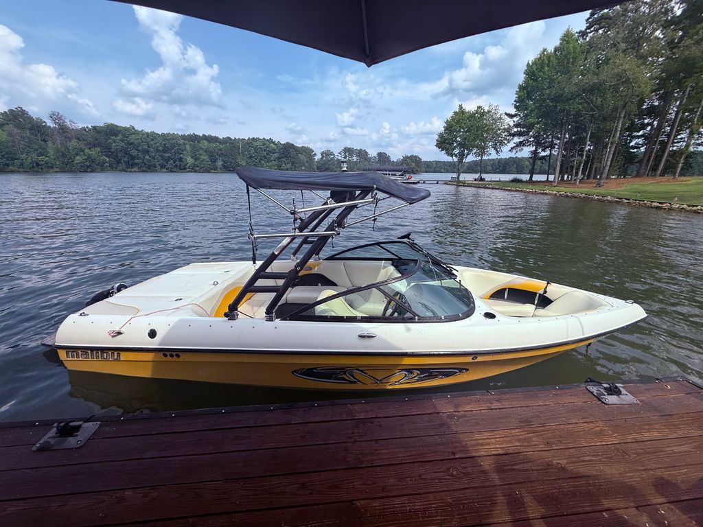 2008 Malibu Wakesetter 21 LX in white plains GA