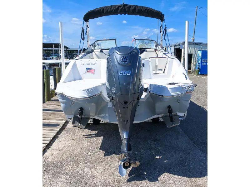 2027 Stingray 24 DC