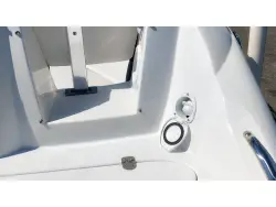 2027 Stingray 24 DC