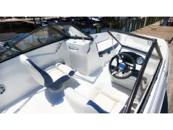 2027 Stingray 19 DC