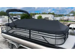 2027 Bennington 22 S1 STERN RADIUS