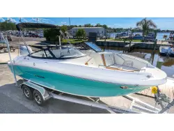 2027 Stingray 22 DC