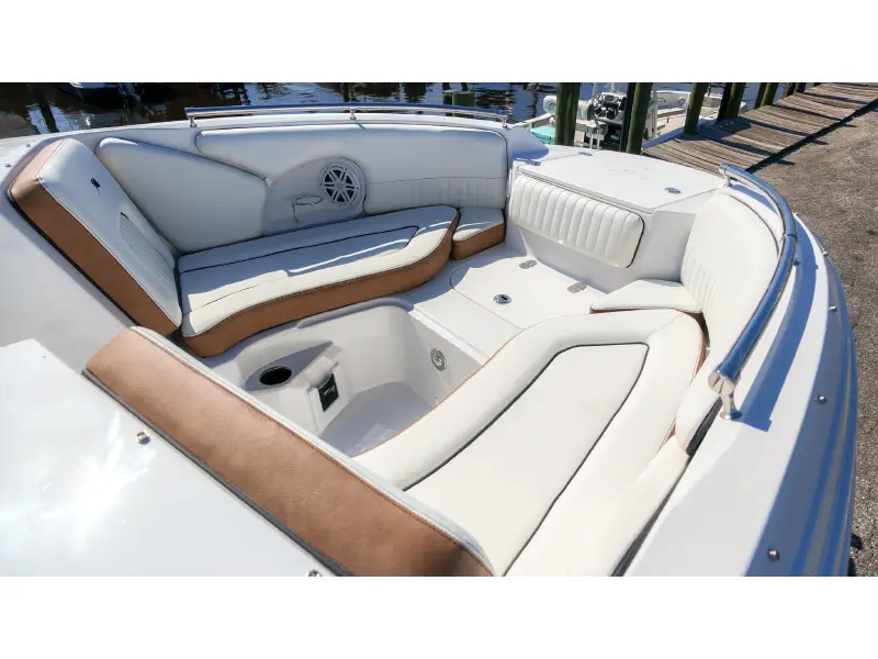 2027 Stingray 22 DC