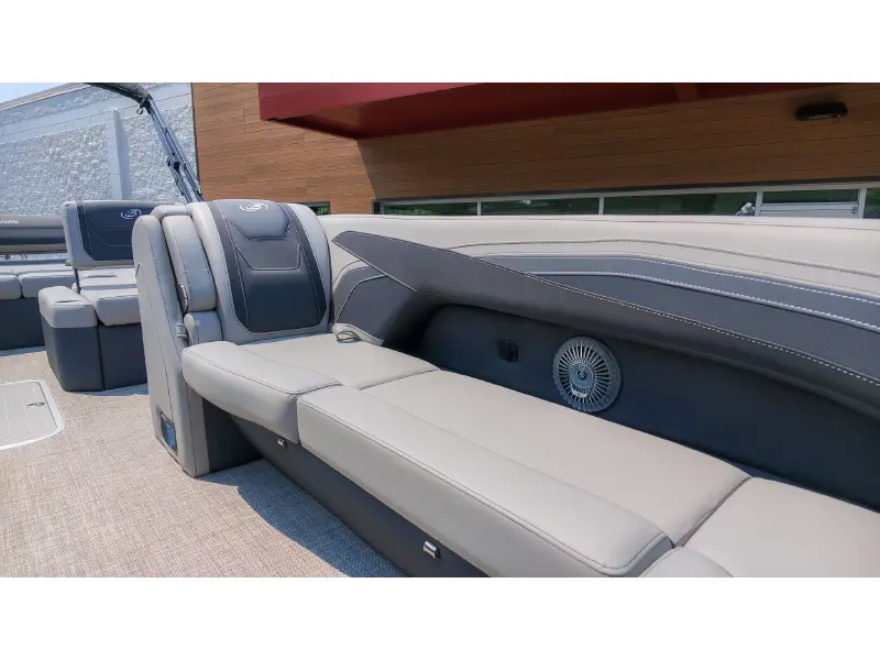 2027 Barletta Cabrio 24U