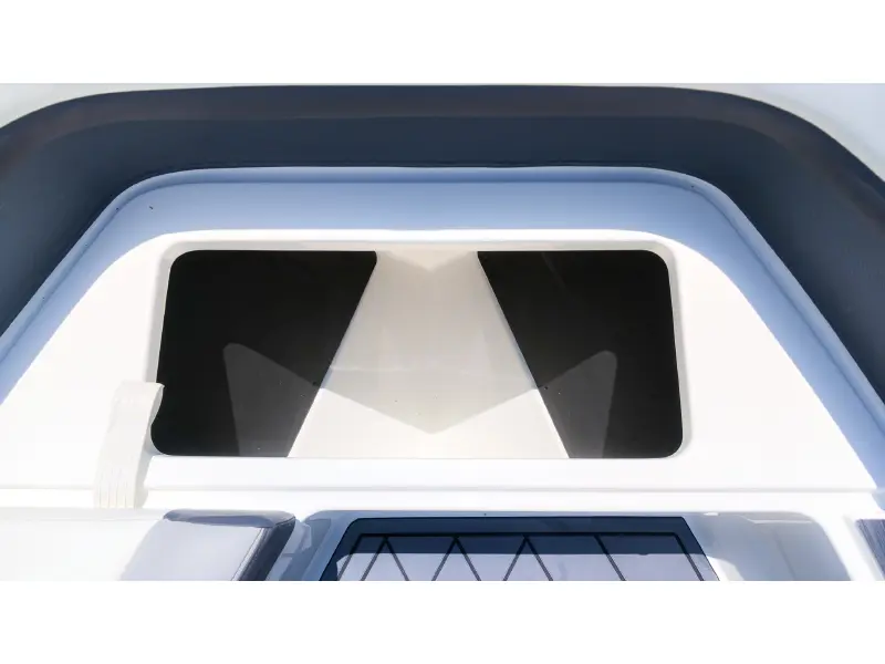 2022 Cobalt R6 Outboard