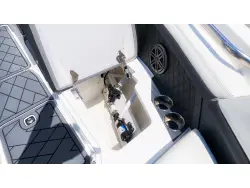 2022 Cobalt R6 Outboard