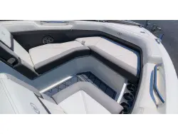 2022 Cobalt R6 Outboard
