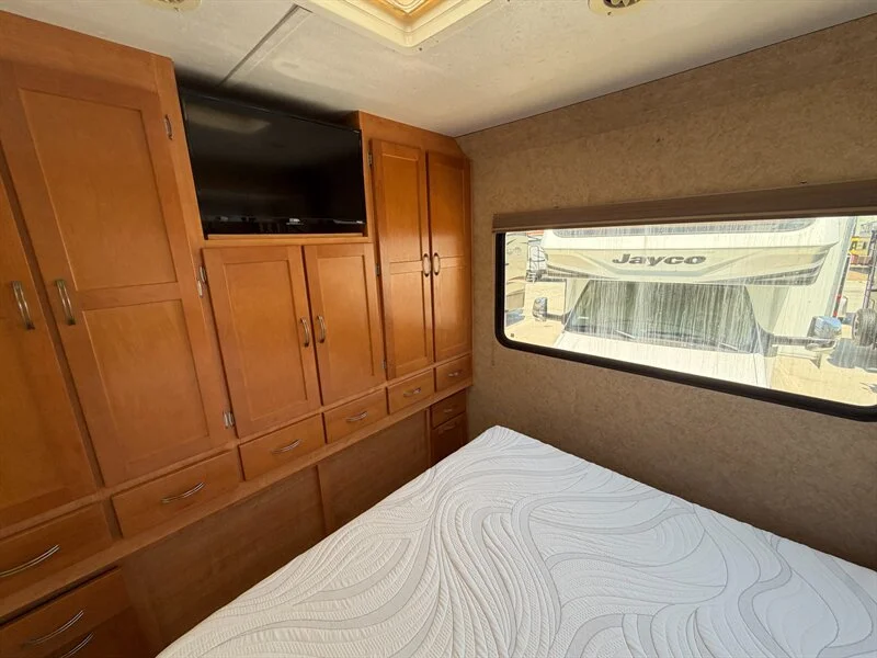 2010 Forest River Sunseeker 2860 E-450 SD