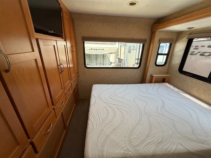 2010 Forest River Sunseeker 2860 E-450 SD