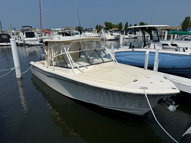 2016 Grady-White Freedom 285 375 in michigan city IN