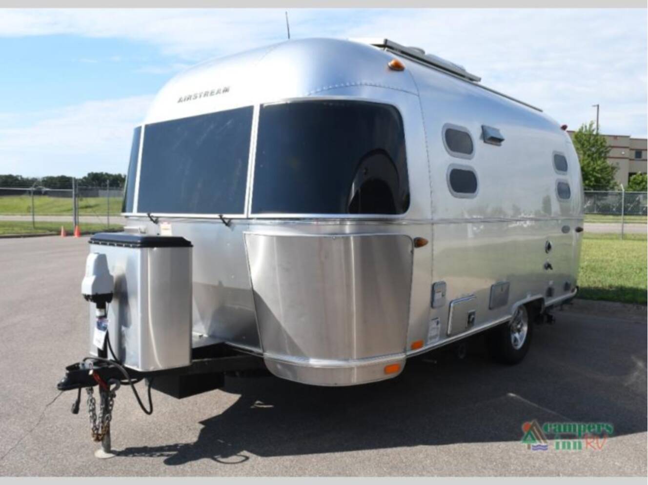 A photo of this 2019 Airstream Flying Cloud 19CB