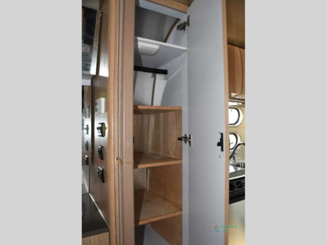 A photo of this 2019 Airstream Flying Cloud 19CB