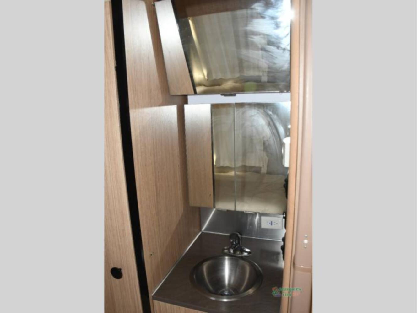A photo of this 2019 Airstream Flying Cloud 19CB