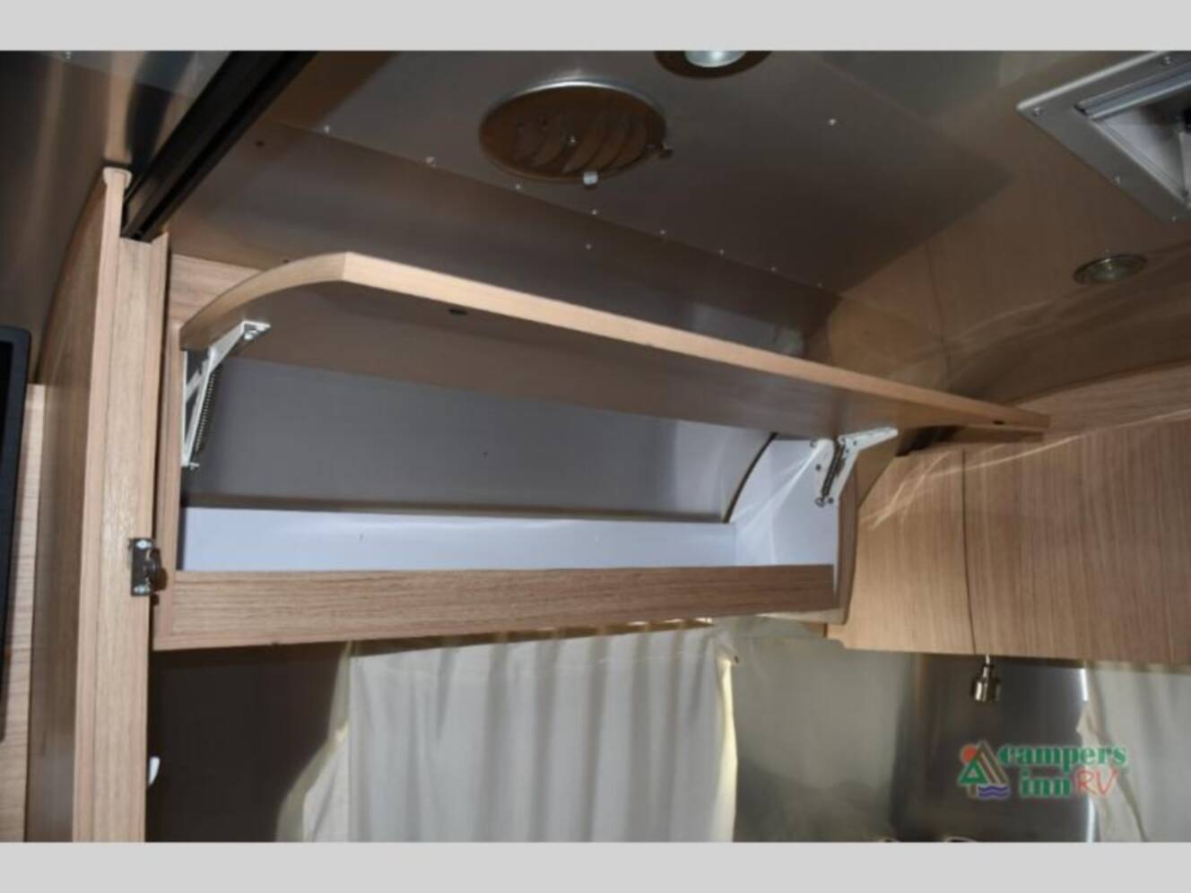 A photo of this 2019 Airstream Flying Cloud 19CB