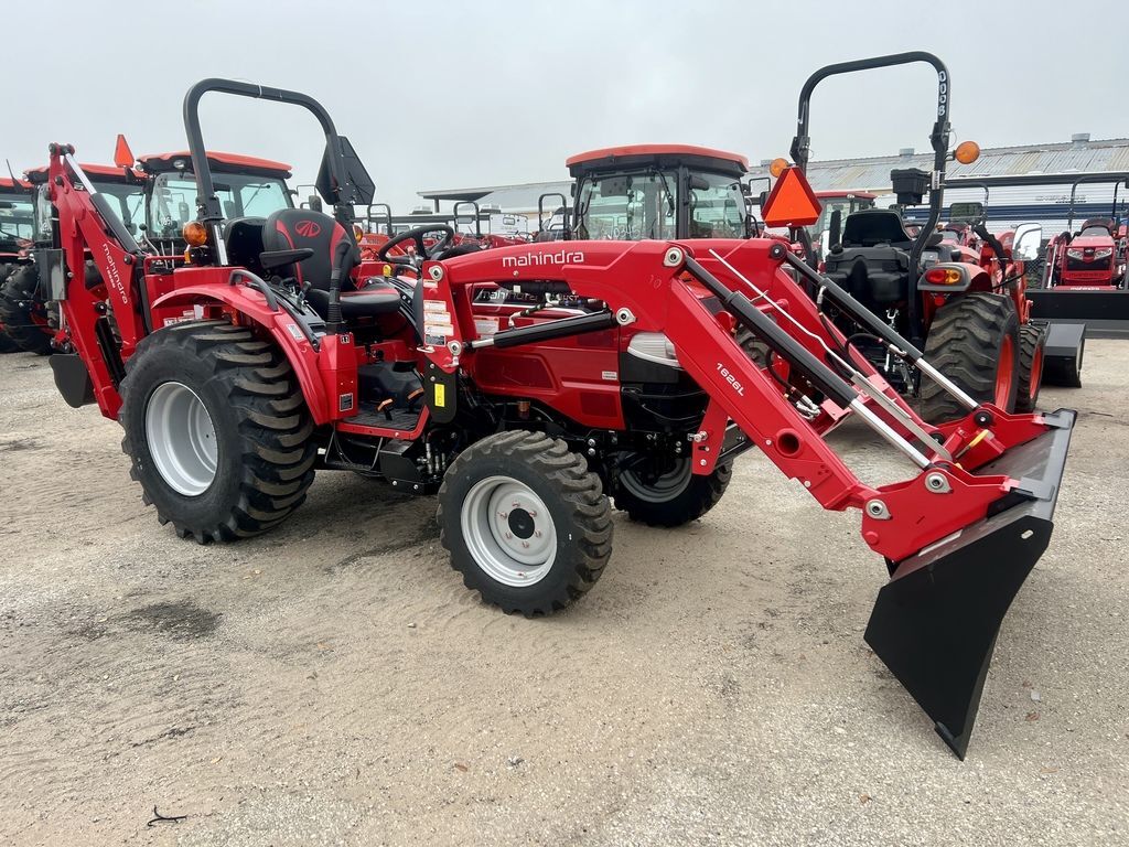 2026 Mahindra 1600 Series 1626 HST 4WD w/Backhoe in Sealy, TX