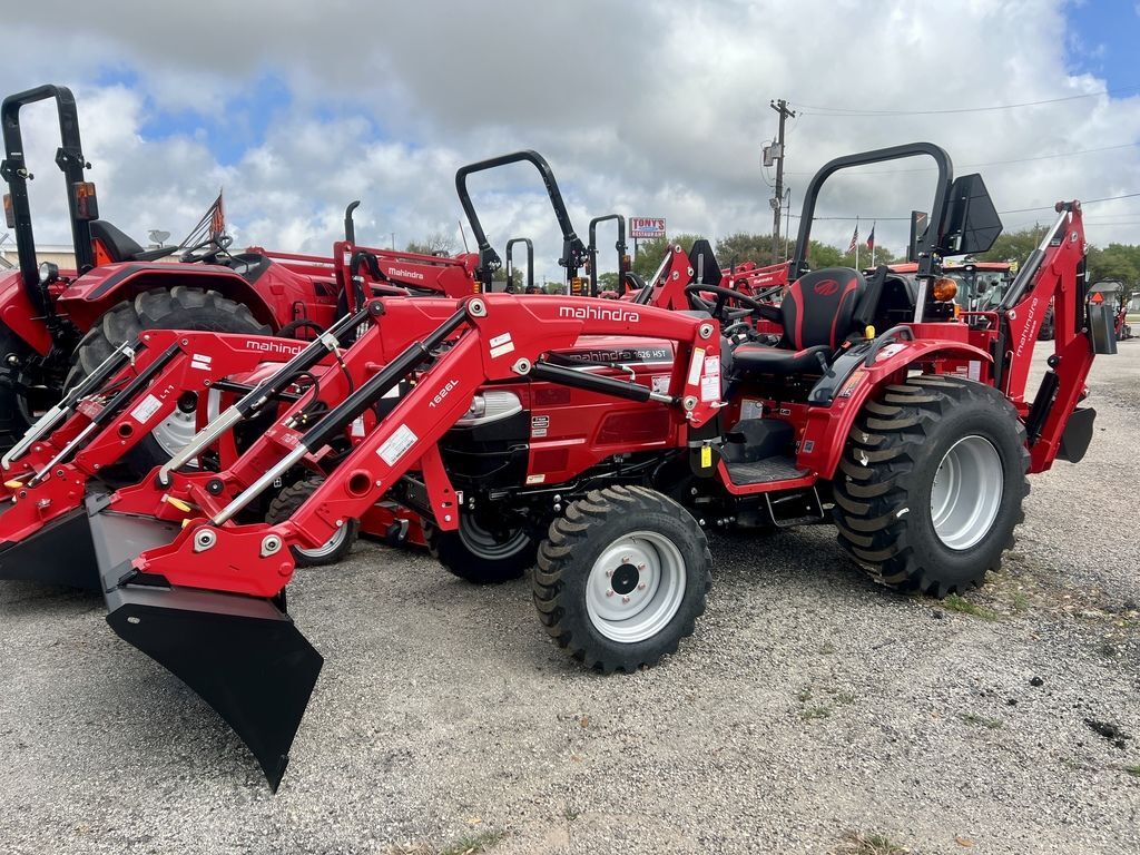 2026 Mahindra 1600 Series 1626 HST 4WD w/Backhoe in Sealy, TX
