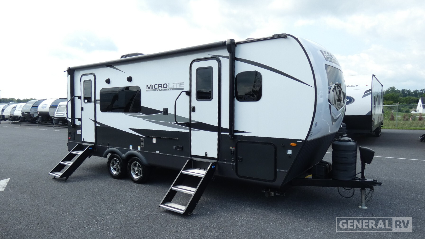2024 Forest River Flagstaff Micro Lite 25SRK in elizabetown PA