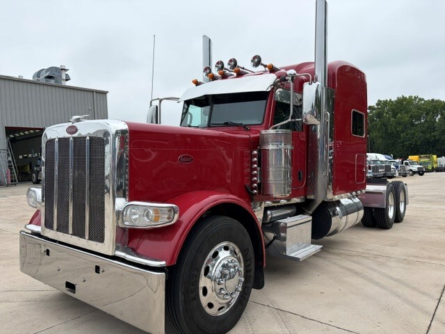 2021 PETERBILT 389 in Greensboro, NC