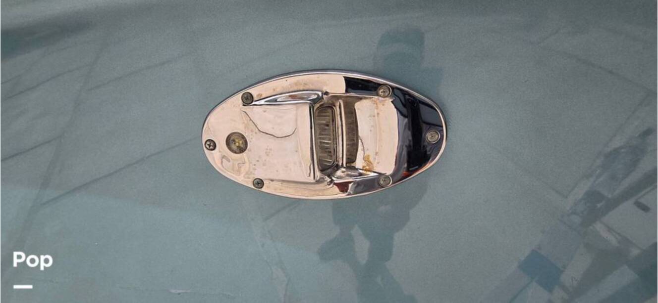 A photo of this 2016 Everglades 275 CC