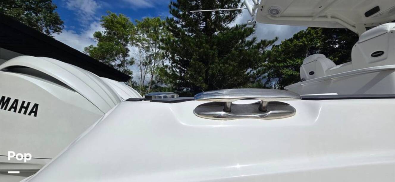 A photo of this 2016 Everglades 275 CC